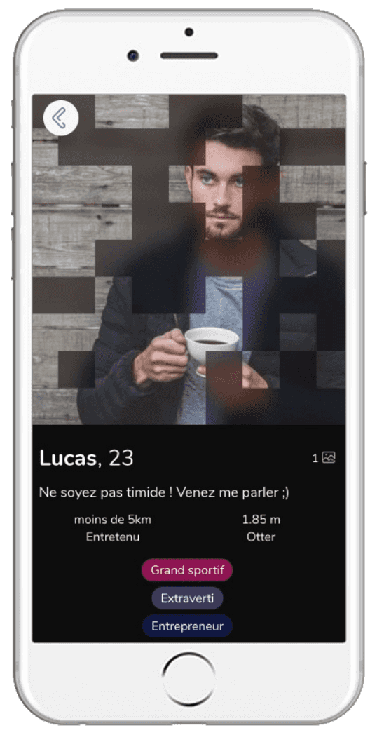 Vos photos se dévoilent au fur et à mesure de la conversation.